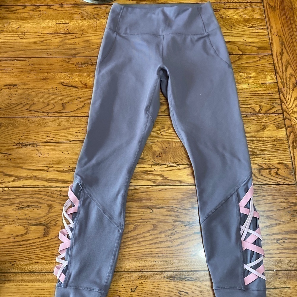 Fabletics Dynamic High Waisted Lattice 7/8 Pants … - image 4